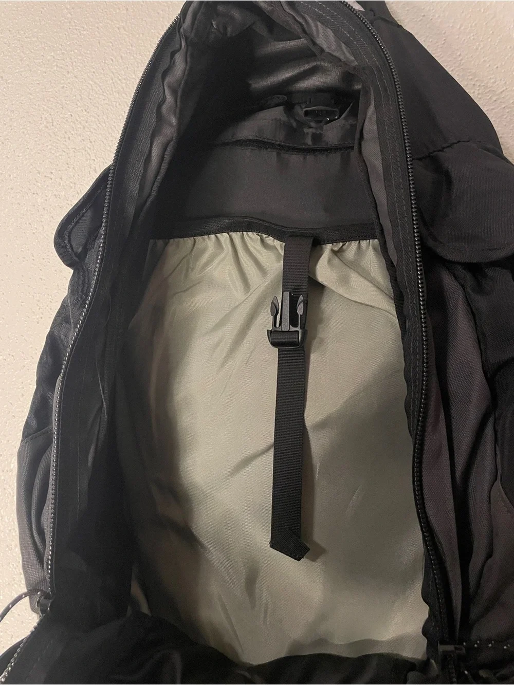 Kelty Redwing 3100 Backpack 51L Blue Internal Frame Hiking Backpacking Camping